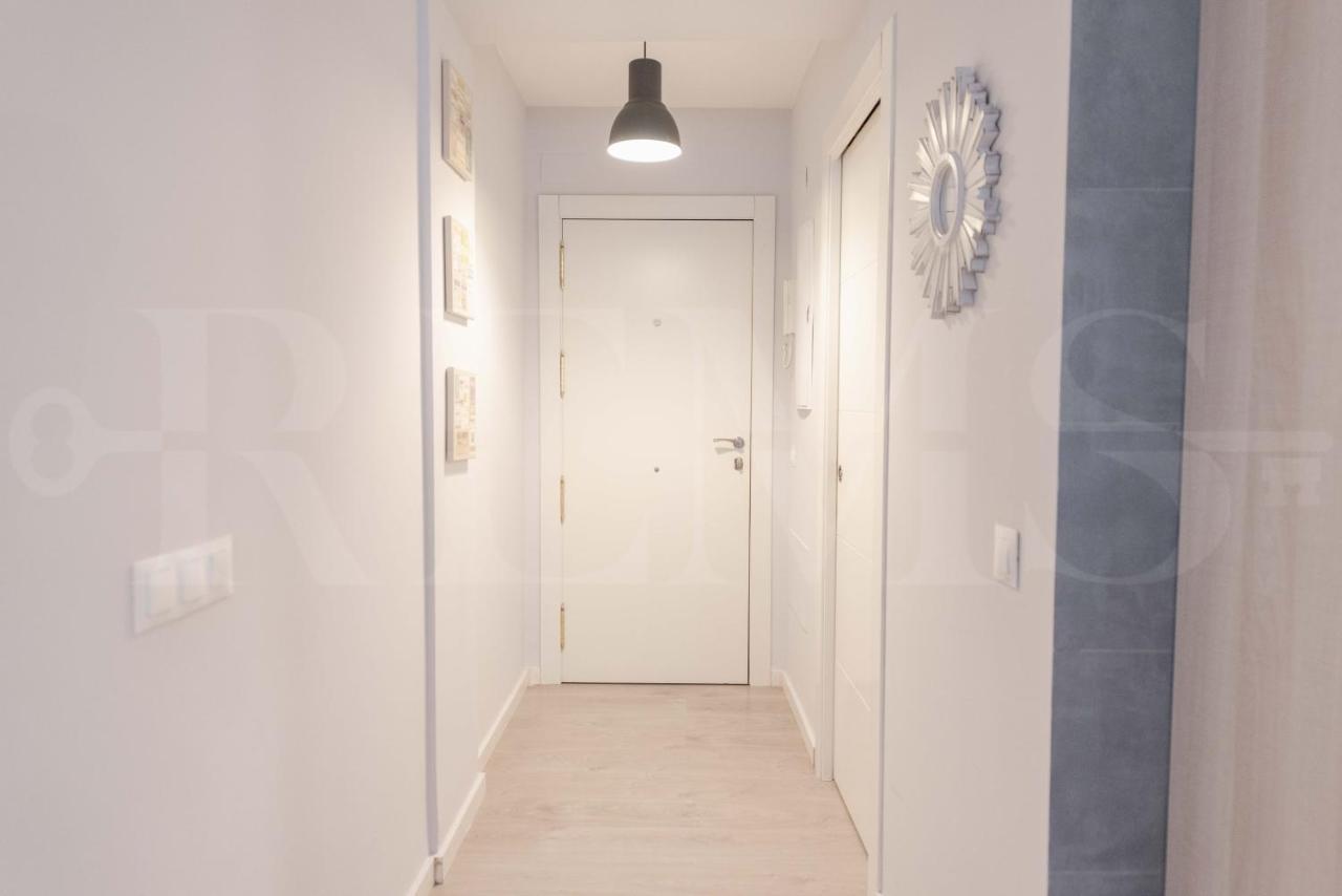 말라가 Cosy Flat With Private Balcony - Historic Center By Rems 아파트 외부 사진