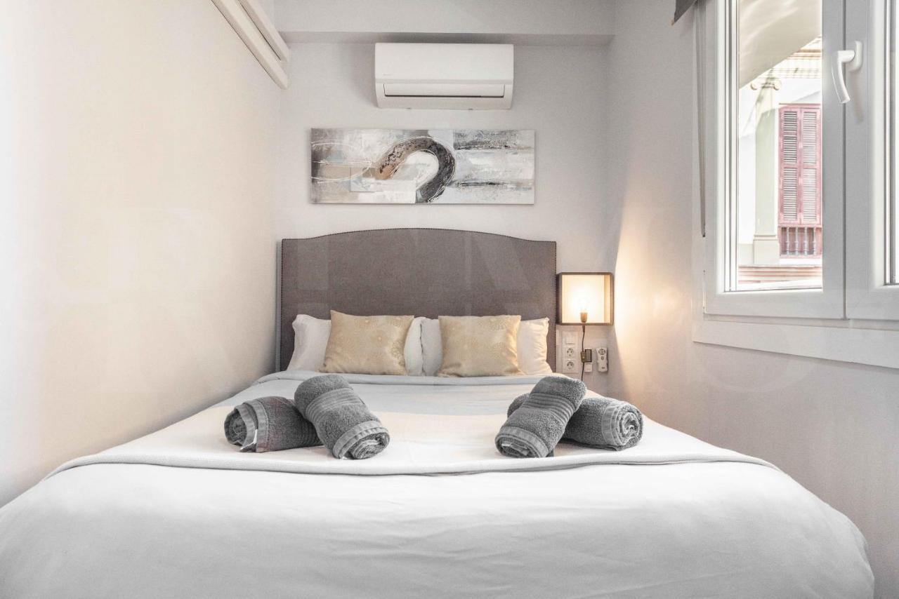 말라가 Cosy Flat With Private Balcony - Historic Center By Rems 아파트 외부 사진